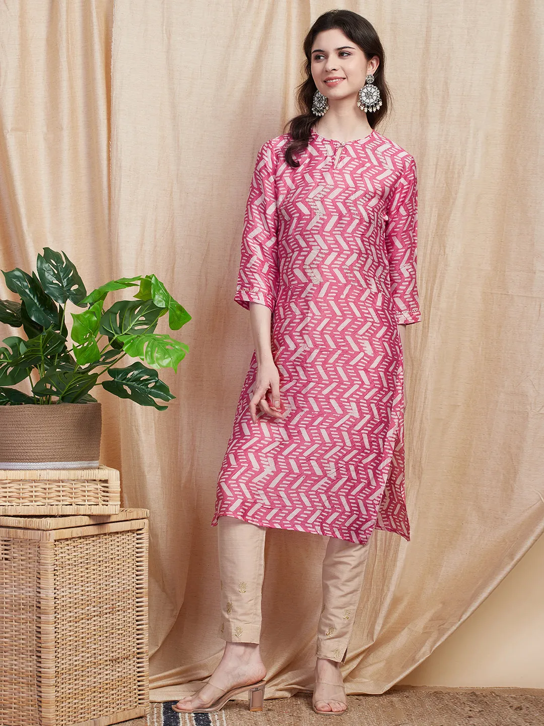 Abstract Printed Zari Embroidered Kurta - Pink