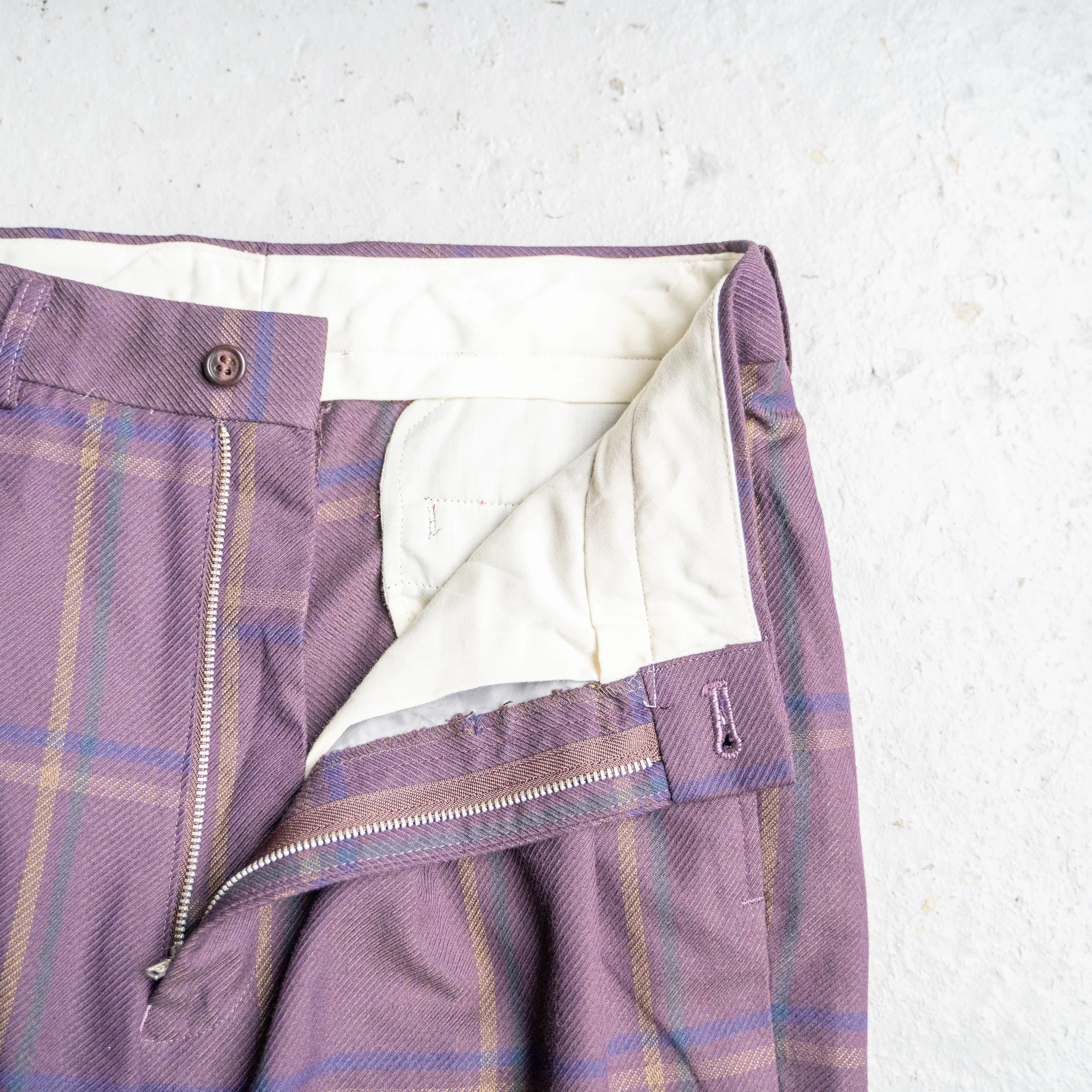 around 1980s burgundy color two tuck checked pattern slacks