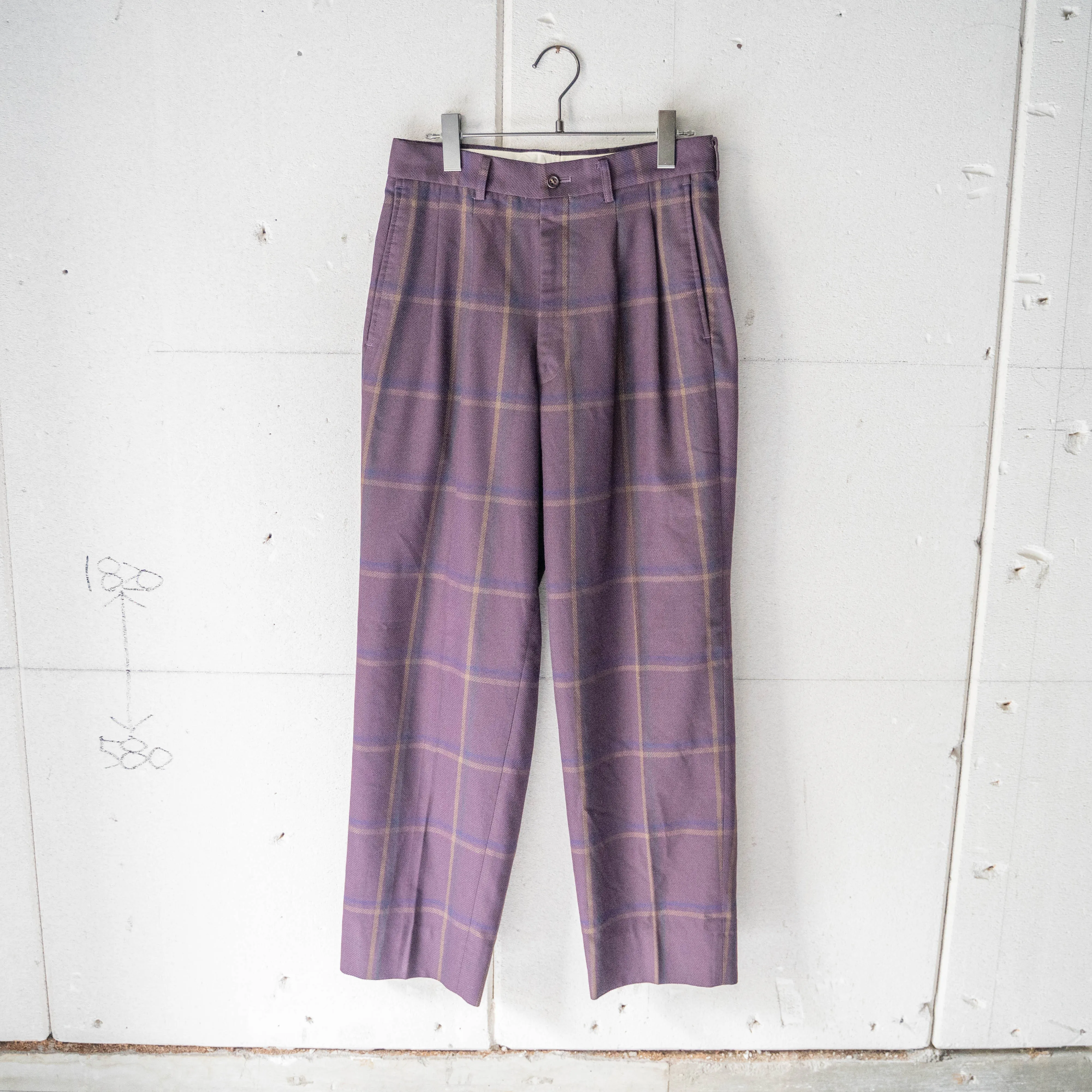 around 1980s burgundy color two tuck checked pattern slacks