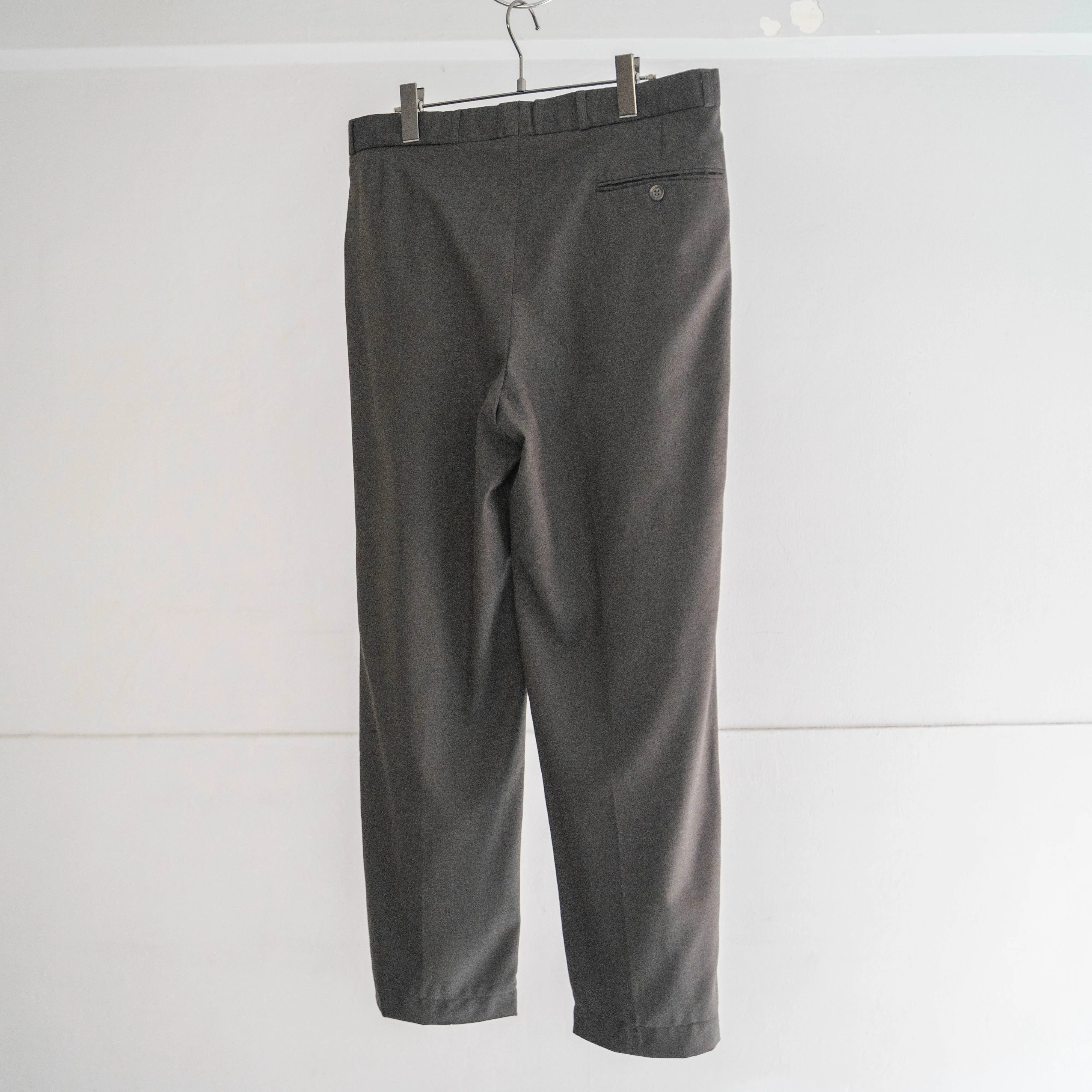 around 1990s Europe dark gray color two tuck summer wool slacks