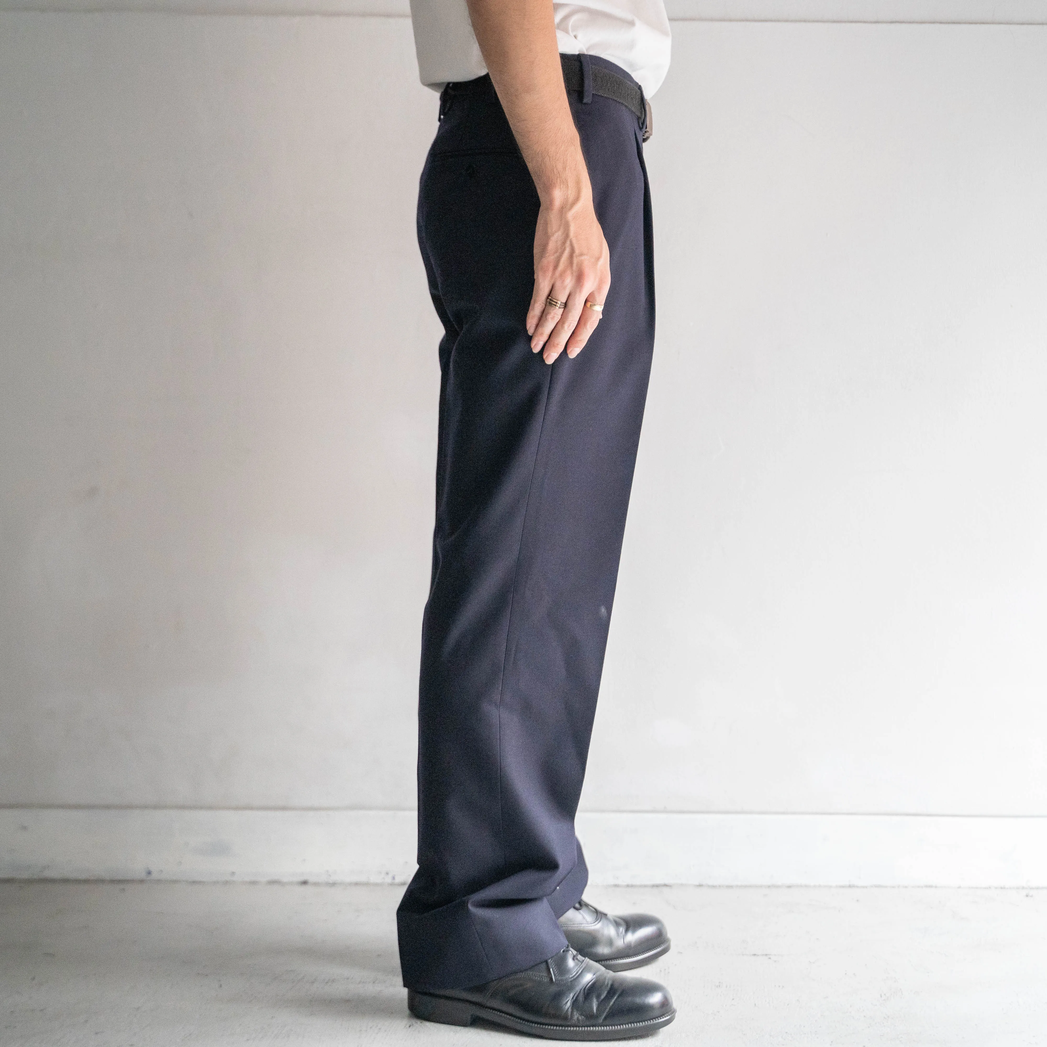 around 1990s Italian military? navy one tuck wool slacks -light weight- 'dead stock'