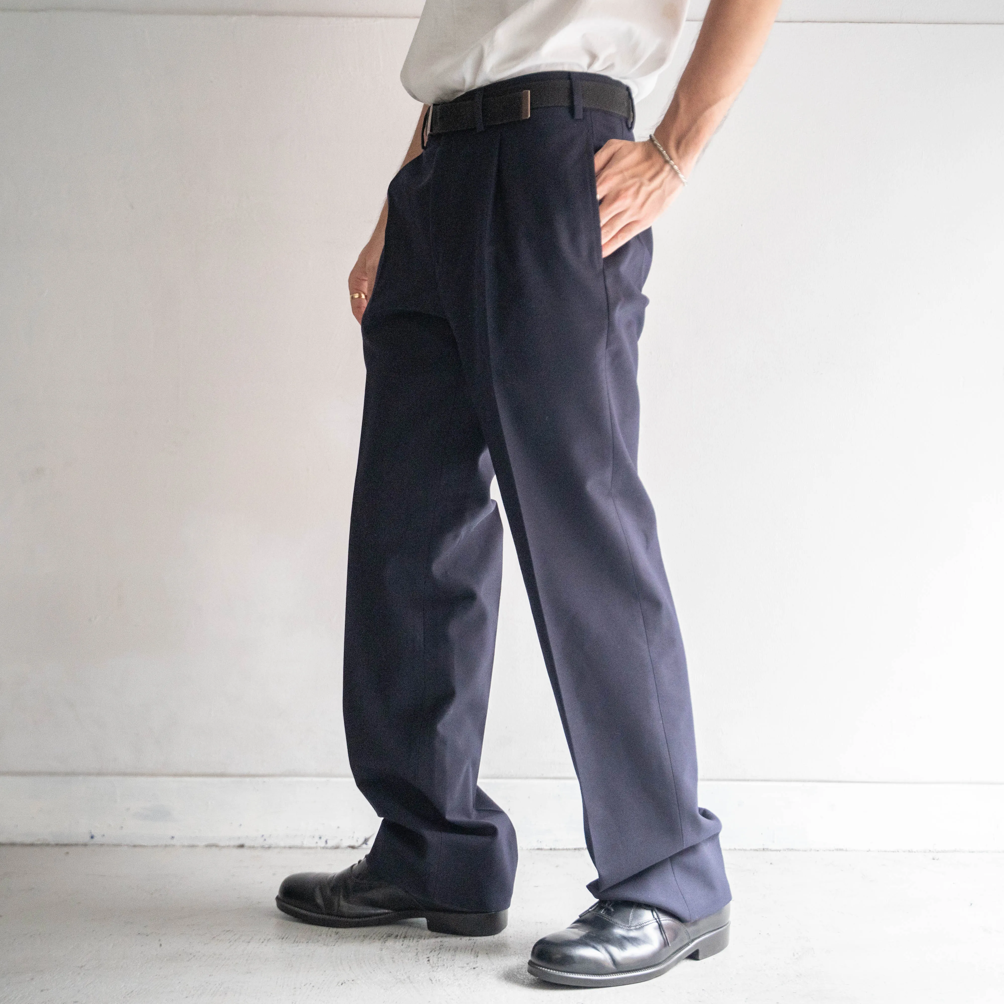 around 1990s Italian military? navy one tuck wool slacks -light weight- 'dead stock'