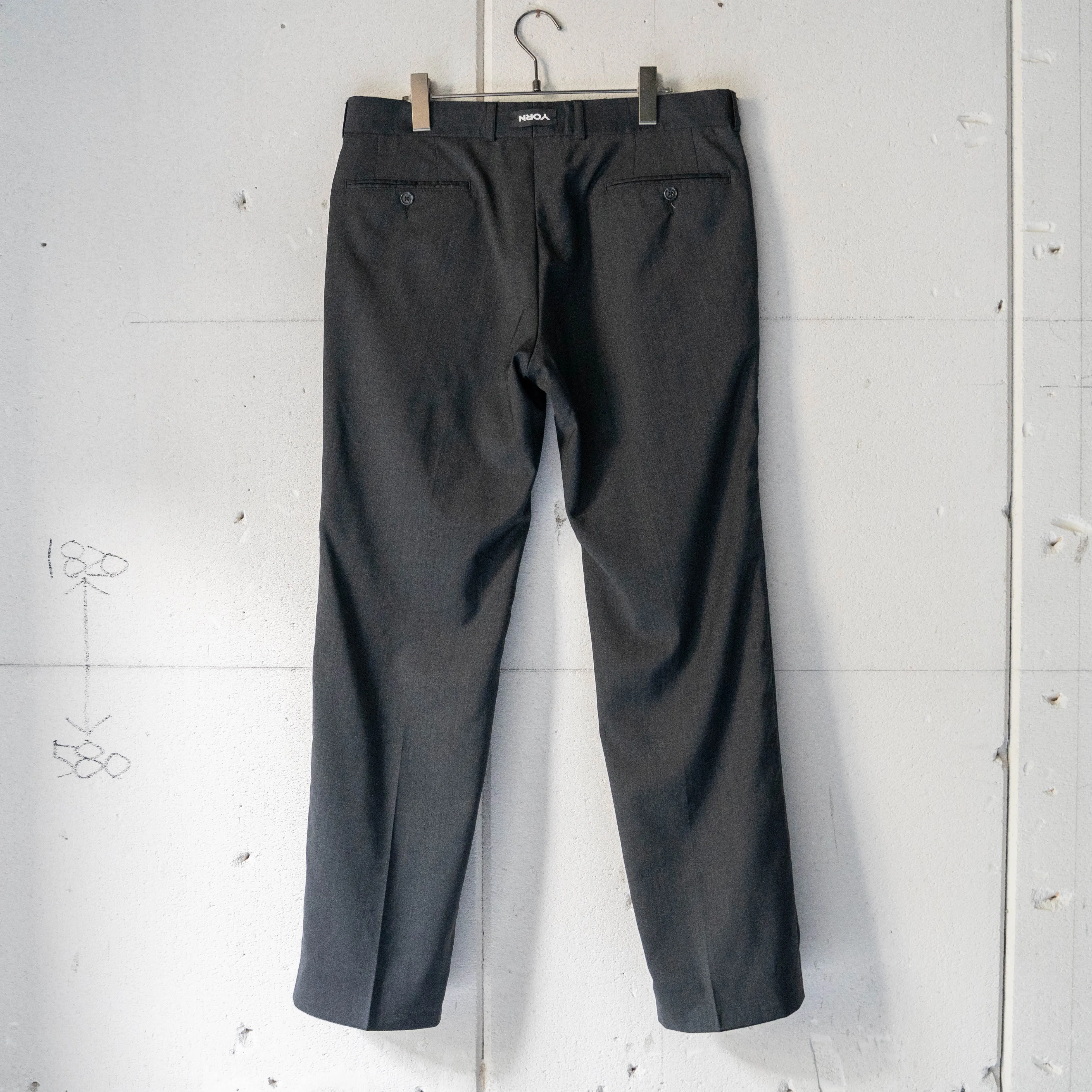 around 2000s black color one tuck summer wool slacks