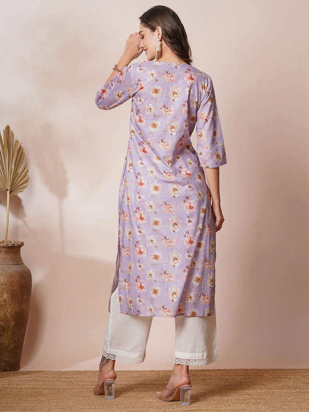 Chikankari Embroidered & English Floral Printed Straight Fit Kurta - Lavender