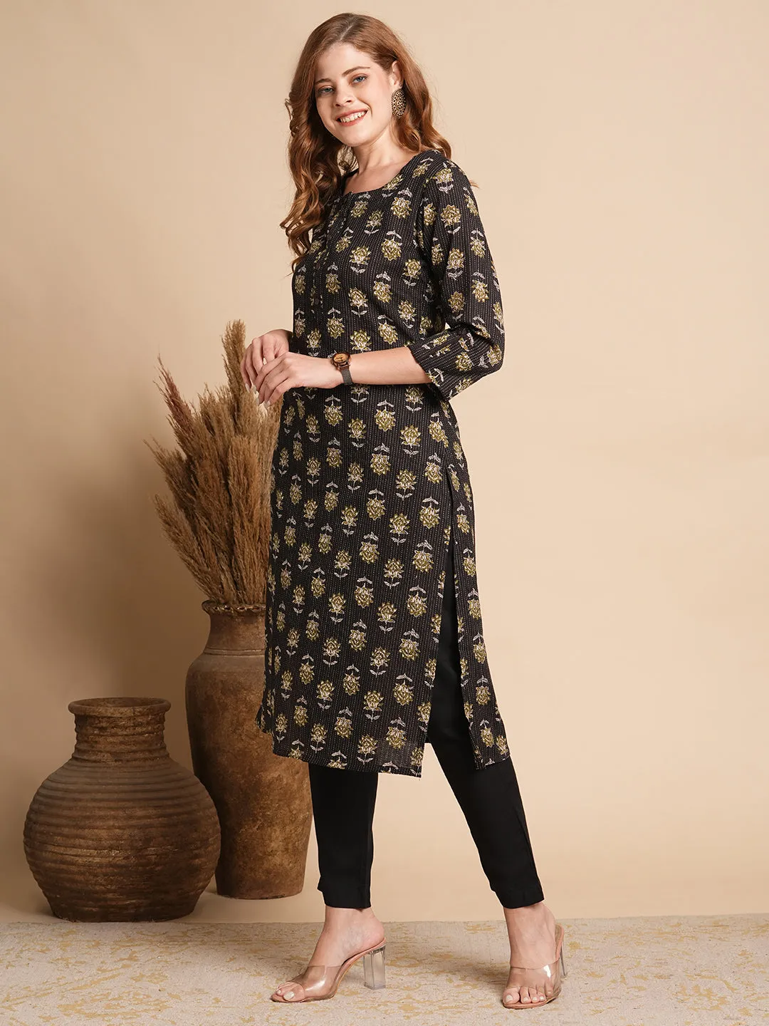 Ethnic Floral Printed Straight Fit Kurta - Black