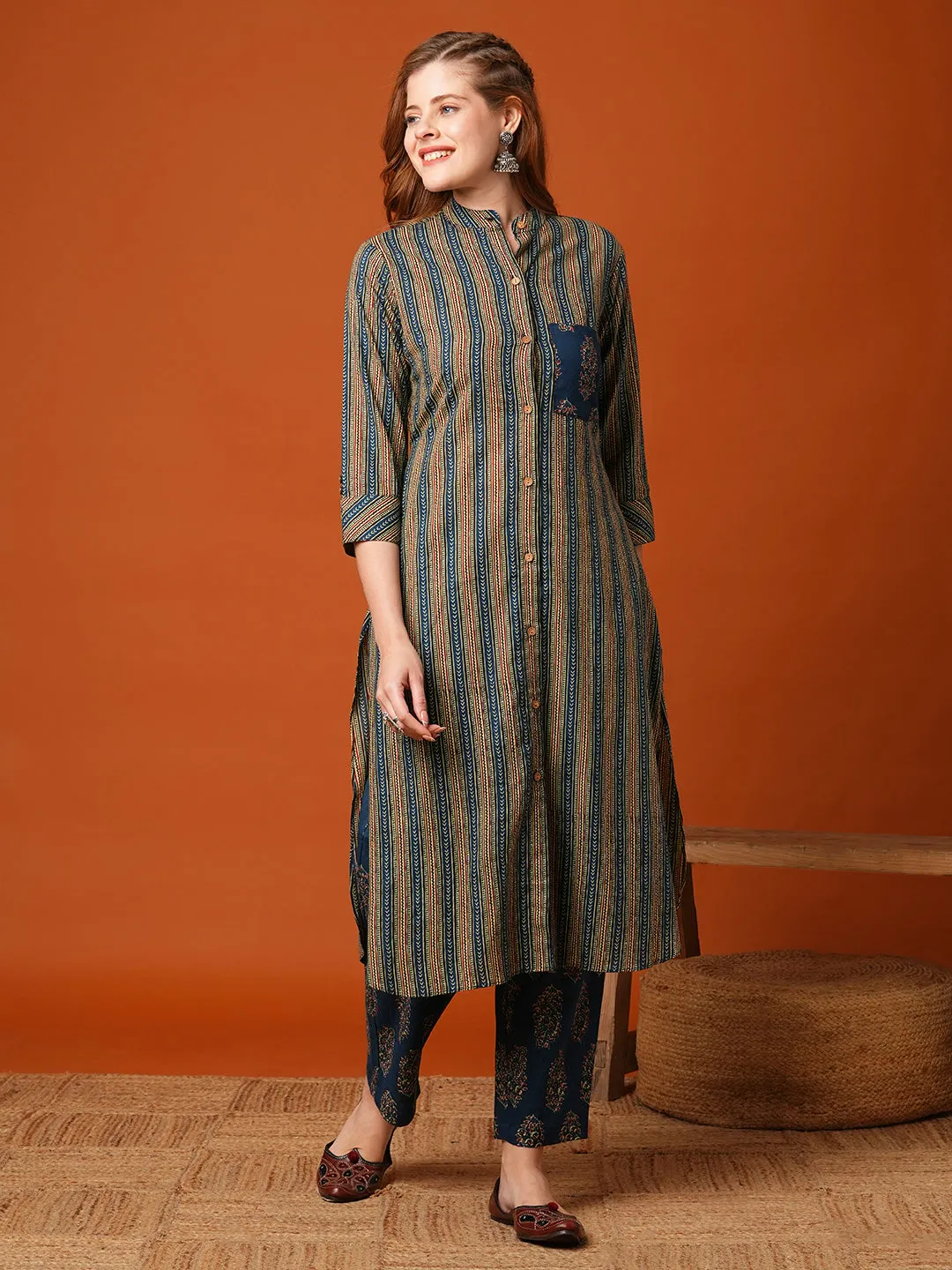 Ethnic Floral Stripes Printed Straight Fit Kurta with Pant - Blue