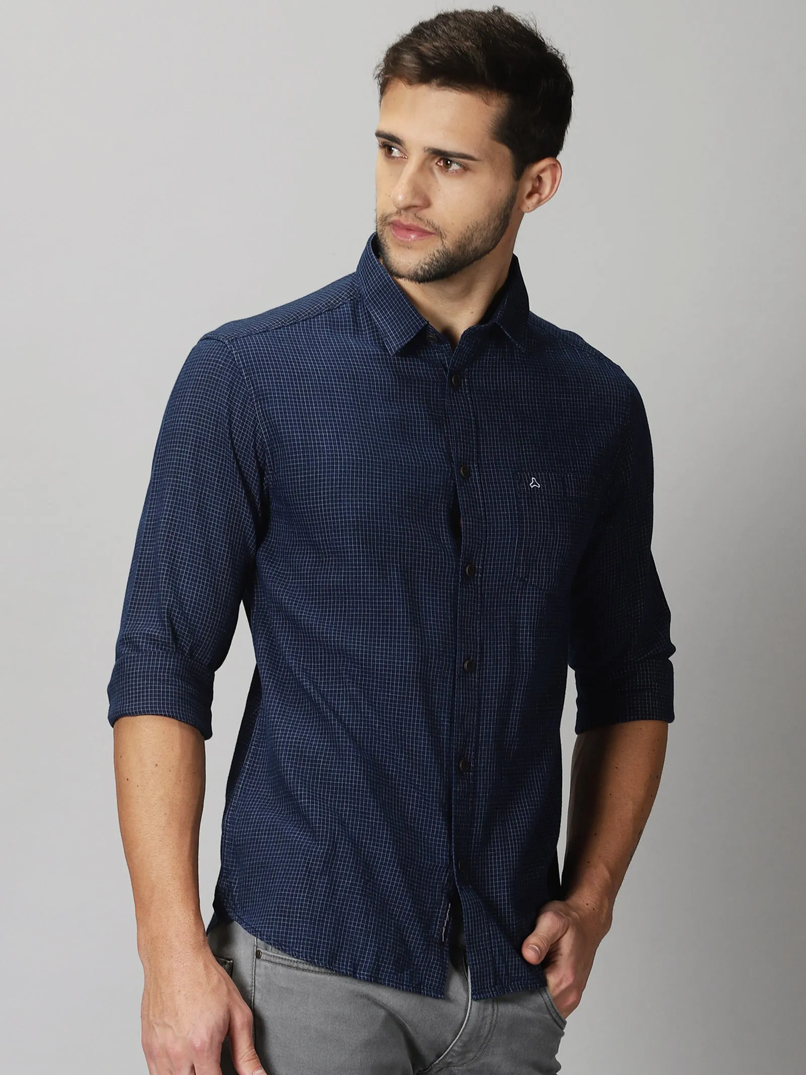 MEN'S BLUE & WHITE CHECKED SLIM FIT SHIRT