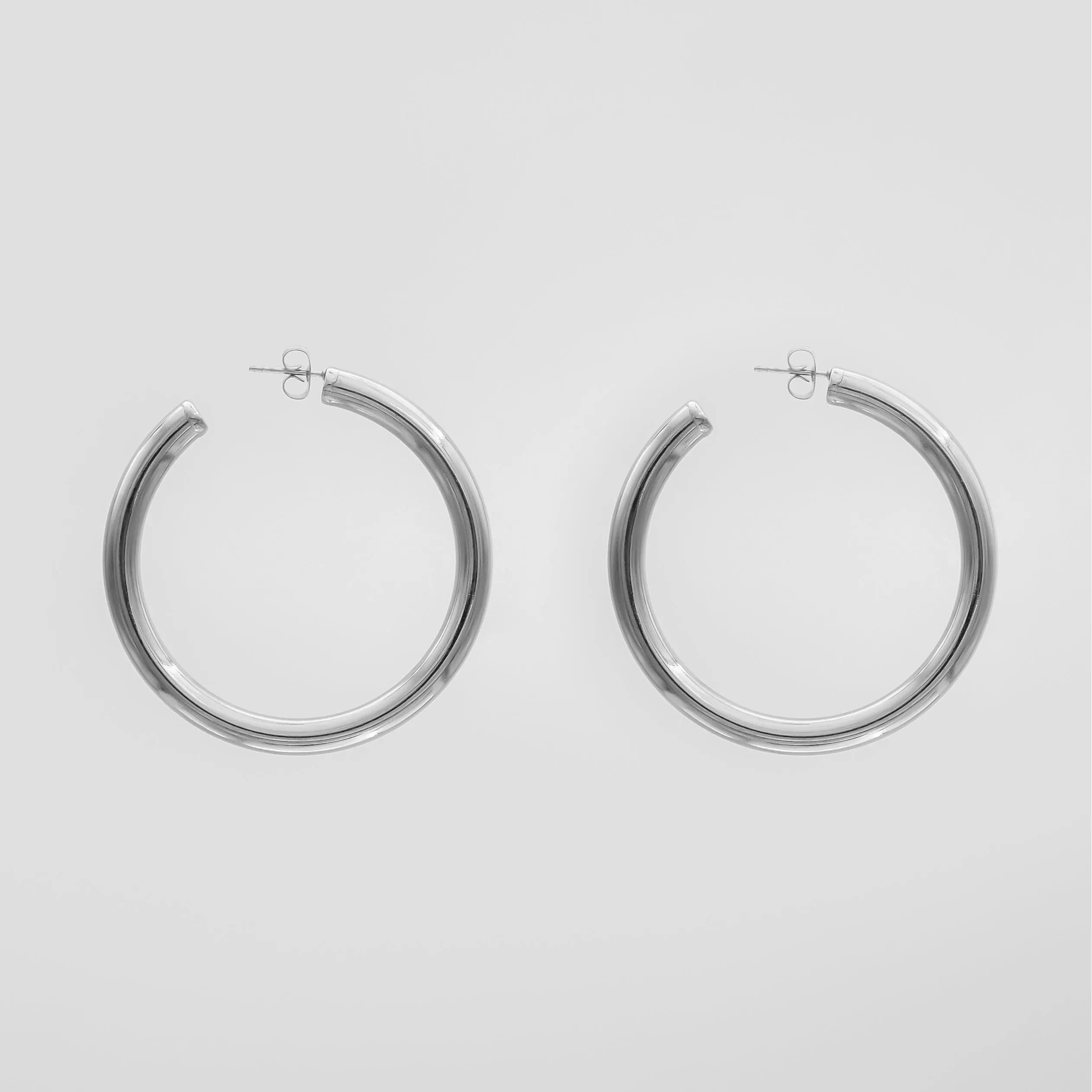 Tia Classic Hoop Earrings